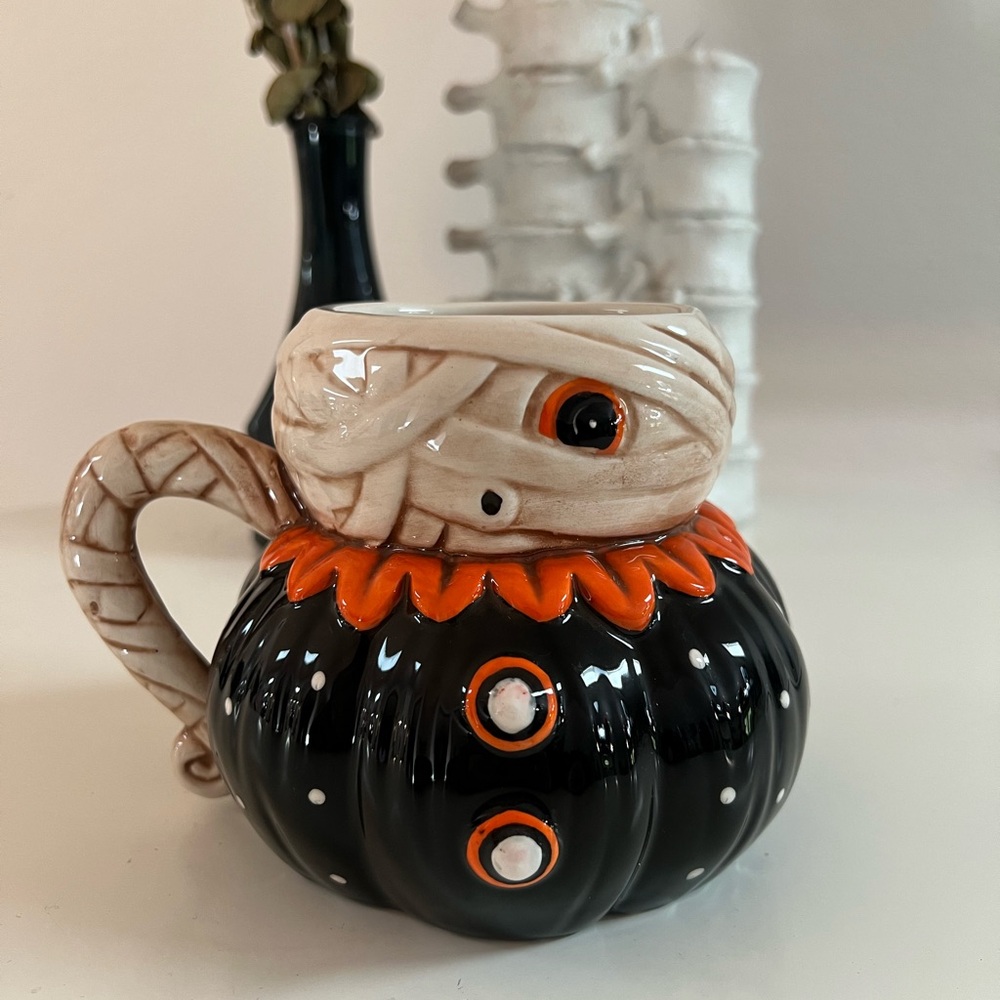 Johanna Parker Halloween Mummy Pumpkin Mug
